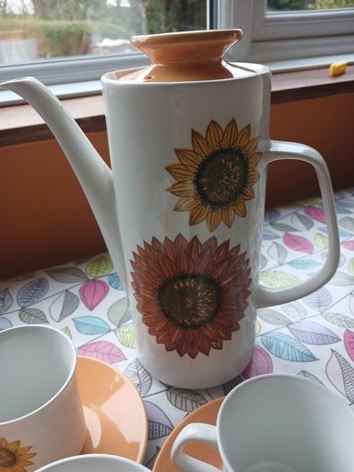 J&G Meakin Coffee Set