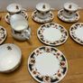 21 piece Vintage Duchess Bone China "Westminster" (Pattern 560) Tea Set Image 4