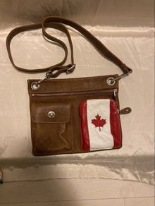 Roots crossbody bag
