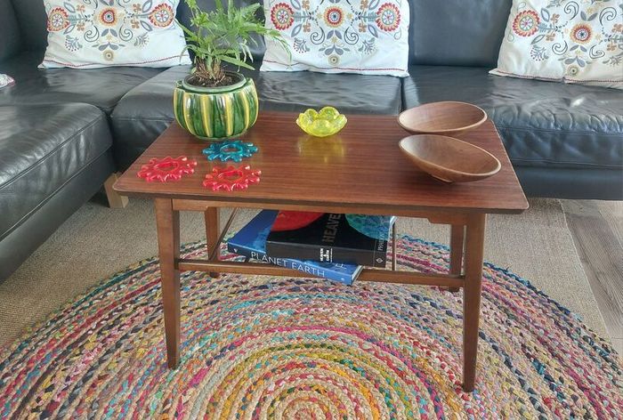 Fabulous Mid-Century Modern, 50s Style, Retro Compact-Sized Coffee Table with Slatted Magazine/Book Shelf