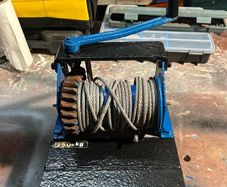 Small winch