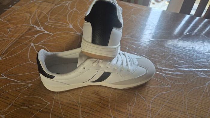 H&M bn Trainers size 6uk