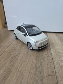 Norev Fiat 500 Pearl White 1:18 Diecast Model Car - Missing Left Mirror