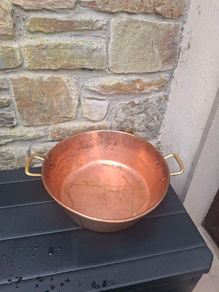37cm copper pot postage possible