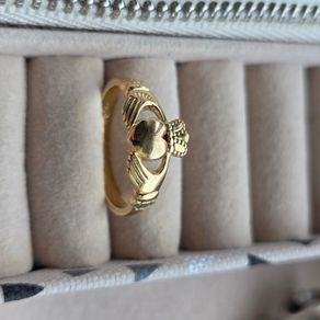 Sterling silver 925 gold plated Celtic ring.Size. M