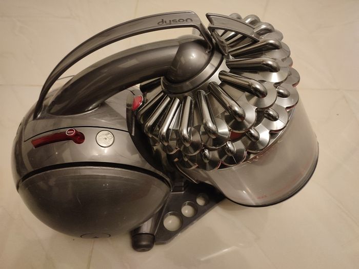 Dyson DC54 vacuum cleaner