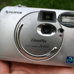 Fujifilm FinePix A403 2.1MP Compact Digital Camera Silver Photography Snaps Pix