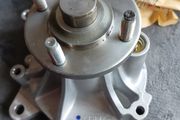 Genuine Toyota Hilux Water Pump Set Toyota 16100-39486, Aisin