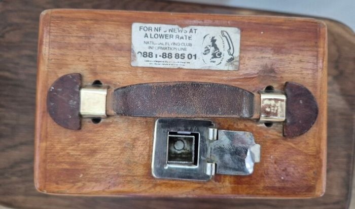 Working Antique Pigeon Racing Clock Toulet Imperator
