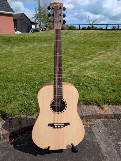 Bromo BAT1NL Acoustic Guitar