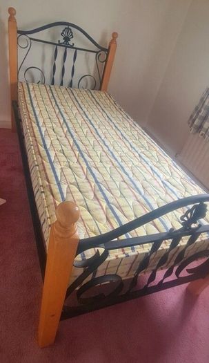 Extremely Solid Single Bed Frame - Can Deliver