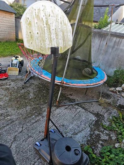 Free Kids basketball hoop