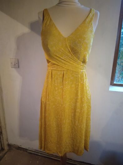 Quality Dress Brand New size 12