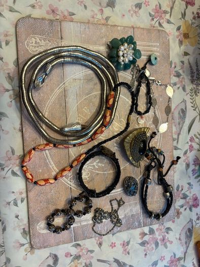 Mix of jewelery