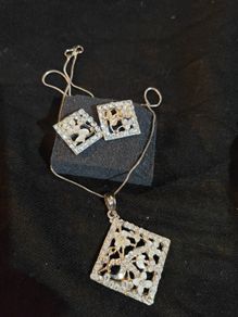 pendant set