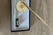 Vintage Quill Desk Pen Set with Stand and Lifetime Guarantee  Gold Tone