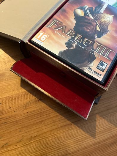 Fable 3 collectors edition xbox 360