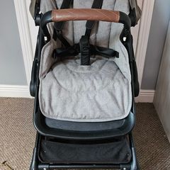 Bugaboo fox bassinet and buggy