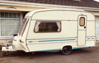2-berth lightweight touring caravan