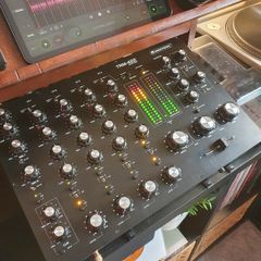 Omnitronic TRM 422 Rotary Mixer