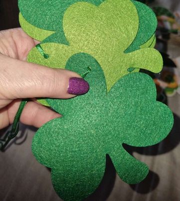 Lovely Shamrock Garland