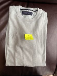Jumper Size XL (more like L)