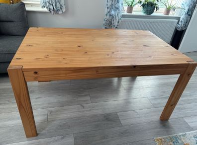 Dining table & 2 benches