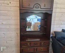 Vanity dresser