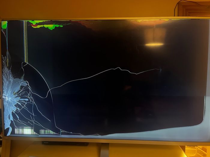 Free 55inch smart tv Broken screen would need fixing free to take 55inch Philips smart tv