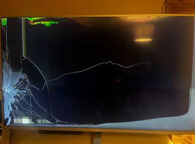Free 55inch smart tv Broken screen would need fixing free to take 55inch Philips smart tv