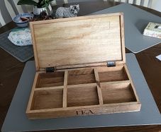Wooden box 6 compartments