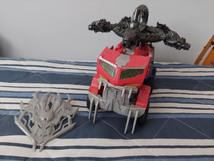Transformer  OPTIMUS