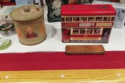 Collectable storage tins