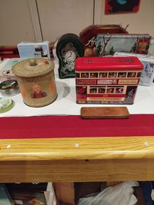 Collectable storage tins