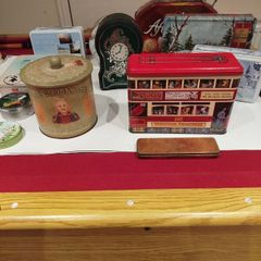 Collectable storage tins