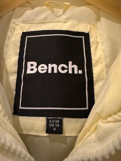 bench gilet