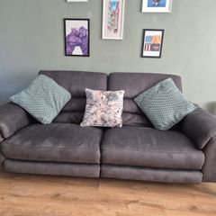 Electric Reclining 3 seater couch / sofa