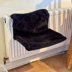 cat radiator bed