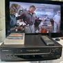 Mitsibushi vcr player with remote Image 4