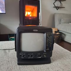 Lexsor Mini 5.5 inch TV Radio combo