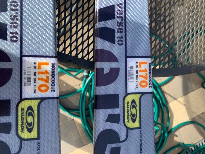 Must sell!! Salomon Skis, Alpine, and Poles - 170cm