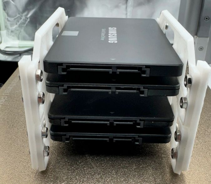 Minimal HDD/SSD Tray holder