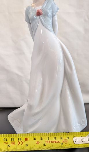 NAO by Lladro 1450, Truly in Love, Vintage Porcelain Ballerina Figurine Spain