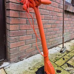 grass trimmer
