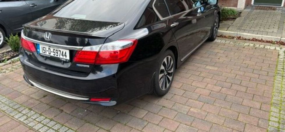 Car 2015 Honda Accord from Japan  2.0L Hybrid