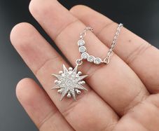 925 Sterling Silver Sparkling Sunburst Pendant Necklace with CZ Stones Elegant Radiant Star Design