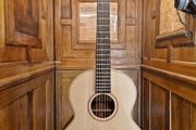 Lowden S-21