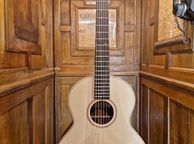 main image for ad Lowden S-21