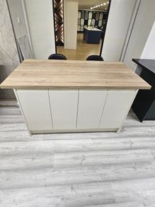 New kitchen island