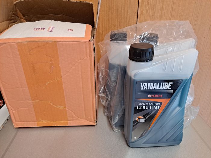 Yamaha Yamalube coolant anti-freeze 3x 1L bottles